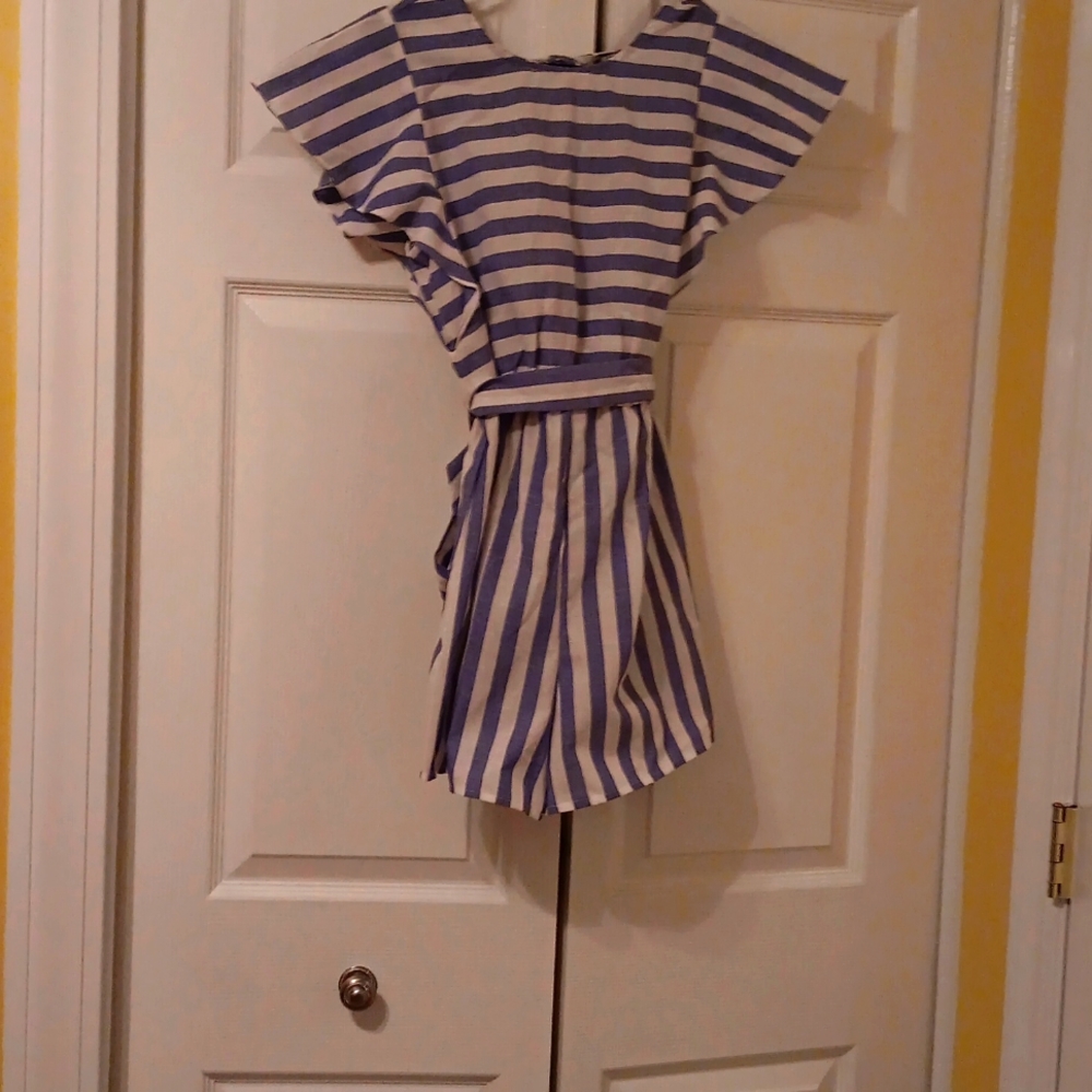White n blue striped romper